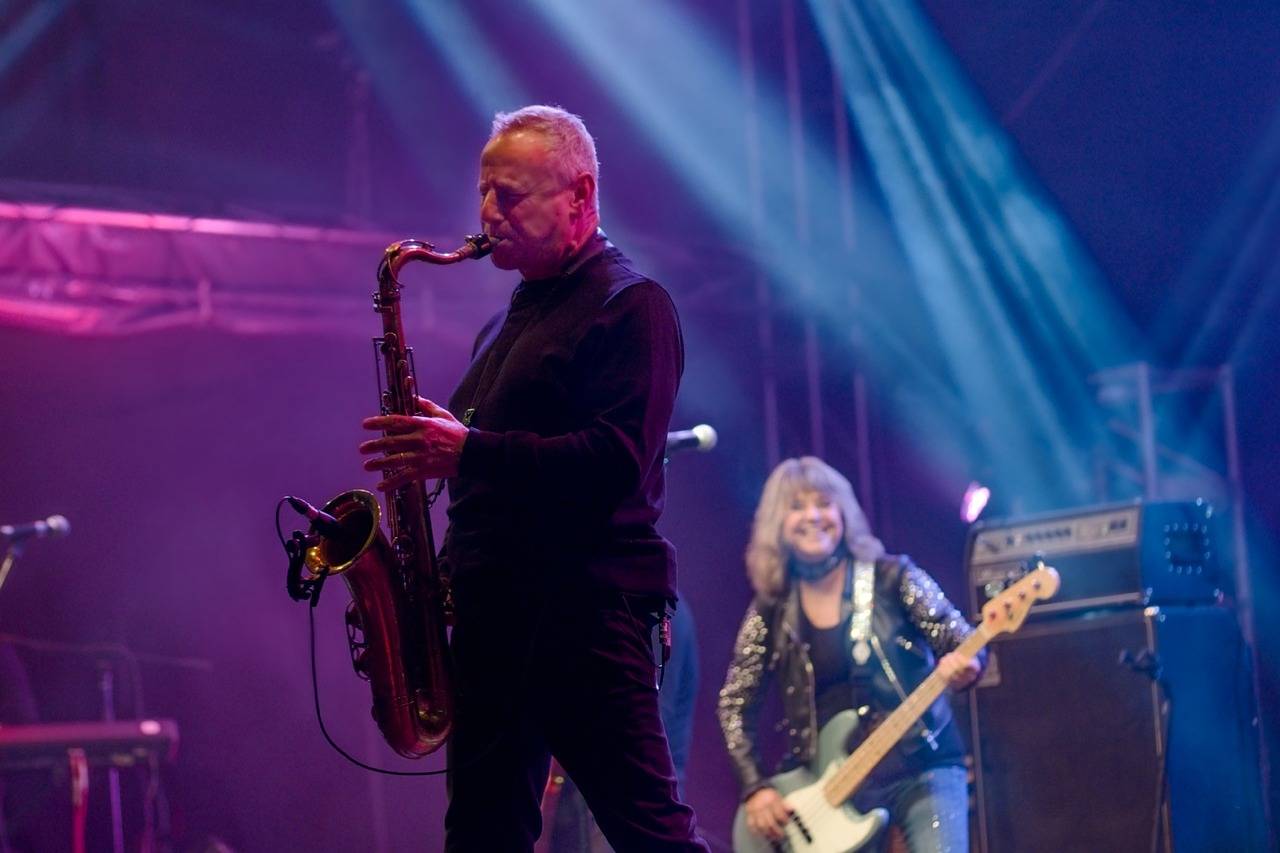 From Vine to Hollywood: The Influence of Social Media on Talent Discovery